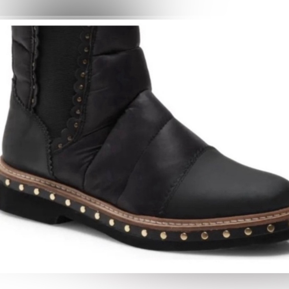 Free People Atlas Puffer Chelsea Black Booties Size 9.5